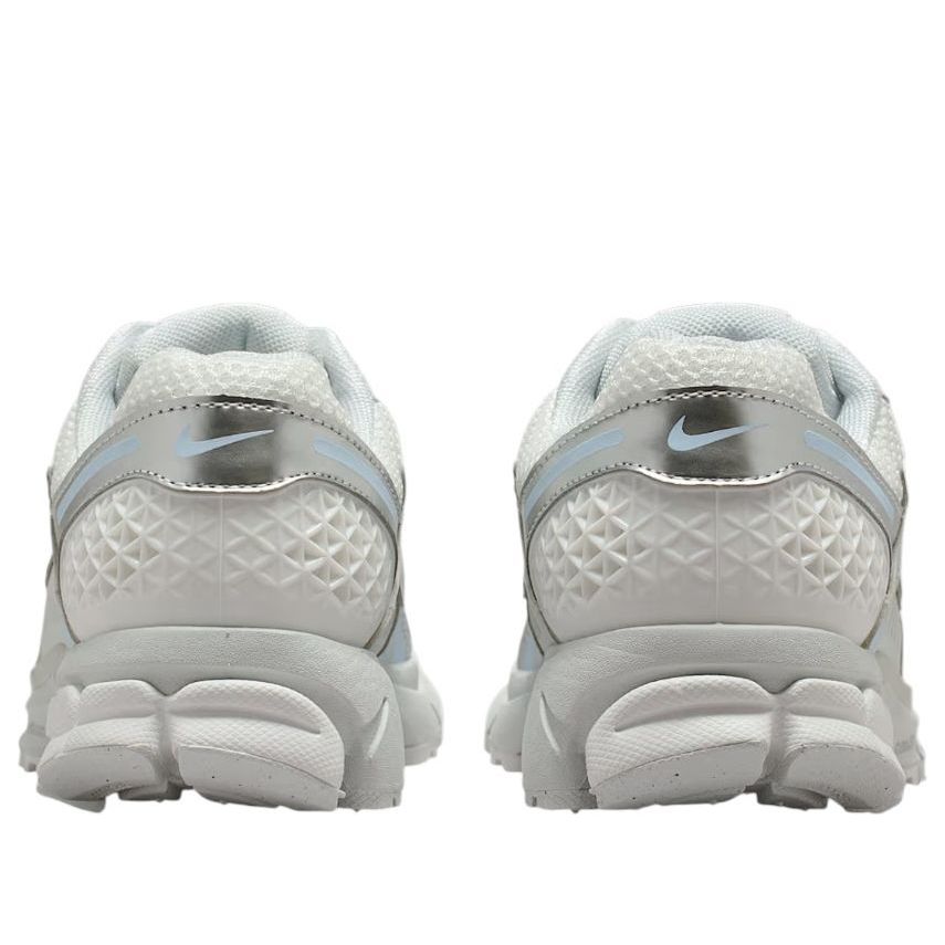 Кроссовки (WMNS) Nike Zoom Vomero 5 'Pure Platinum Celestein Blue' — фото 4