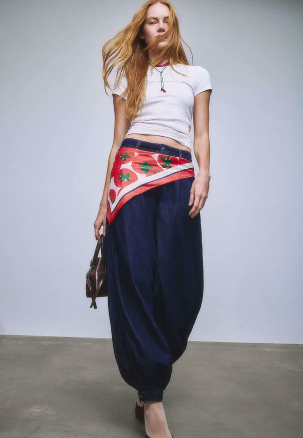 

Джинсы свободного кроя Stradivarius, Dark Blue