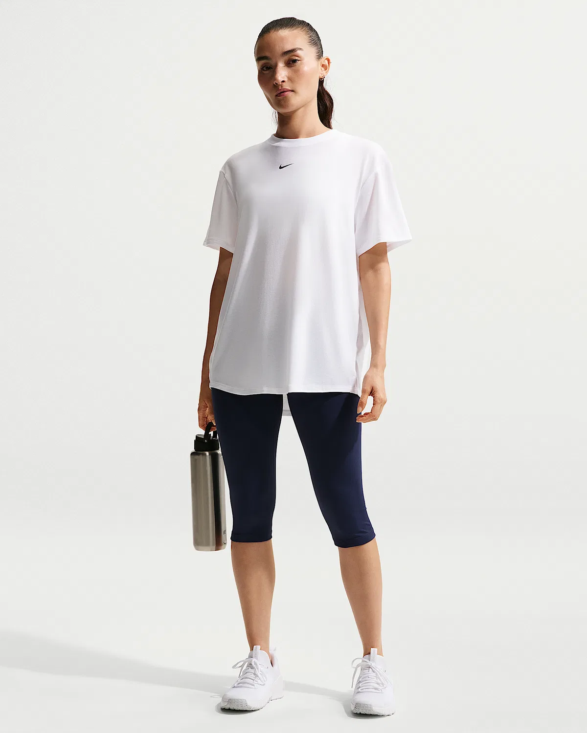 Женский топ Nike One Relaxed с коротким рукавом Dri-FIT, White/Black — фото 4
