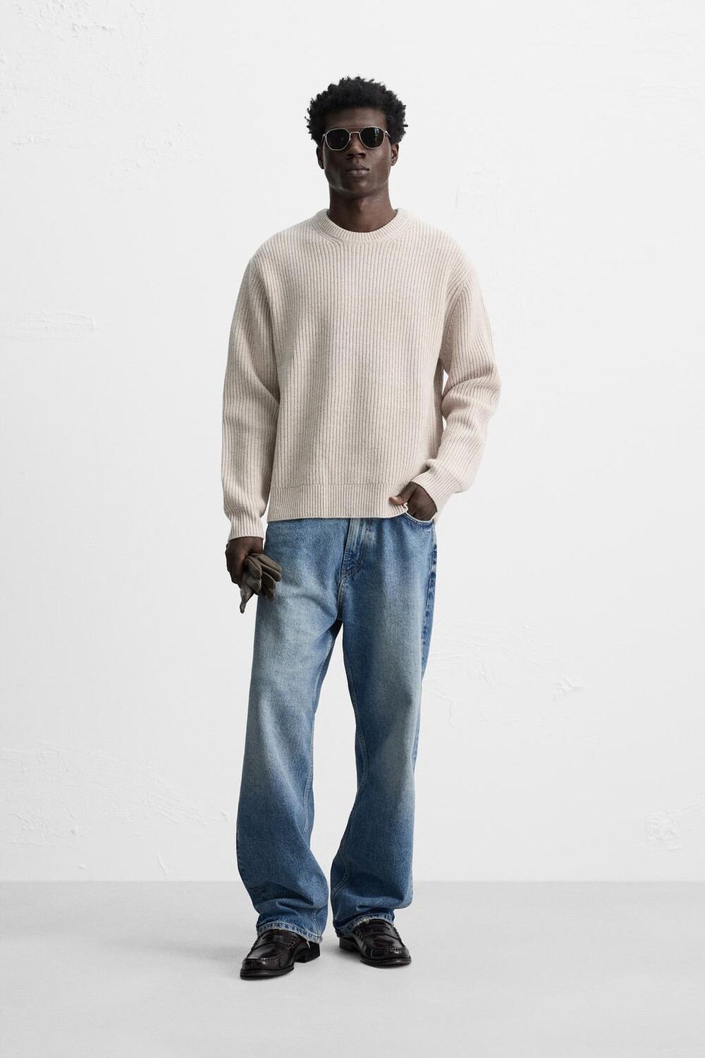 

Текстурированный свитер ZARA, экрю/мрамор