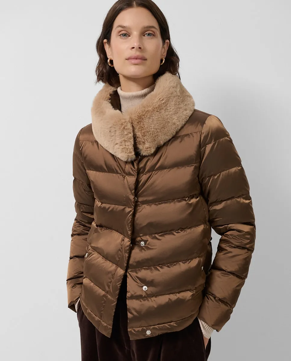 

Женский короткий стеганый пуховик с меховым воротником Roberto Verino, светло-коричневый