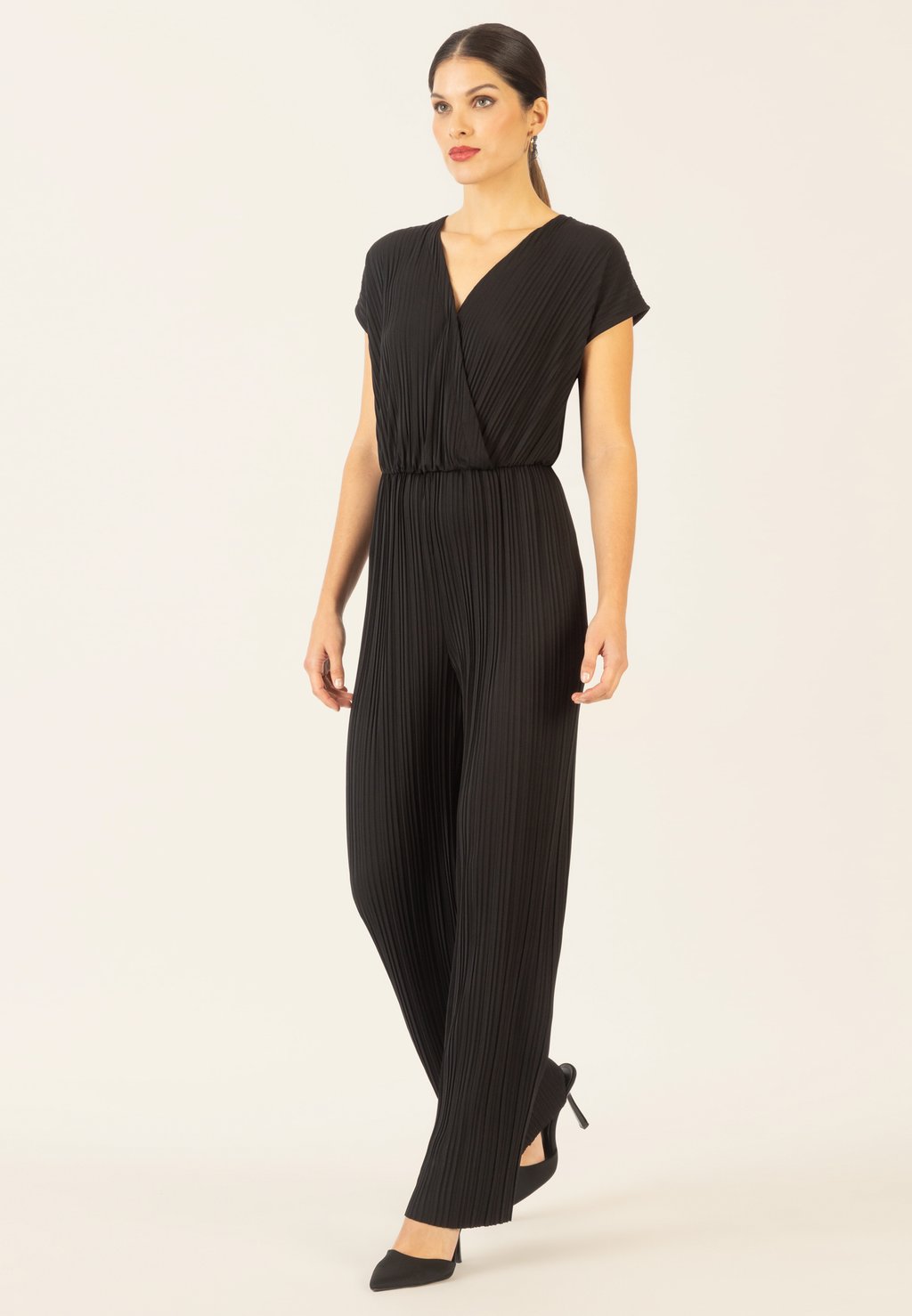 

Комбинезон OVERALL Apart, черный
