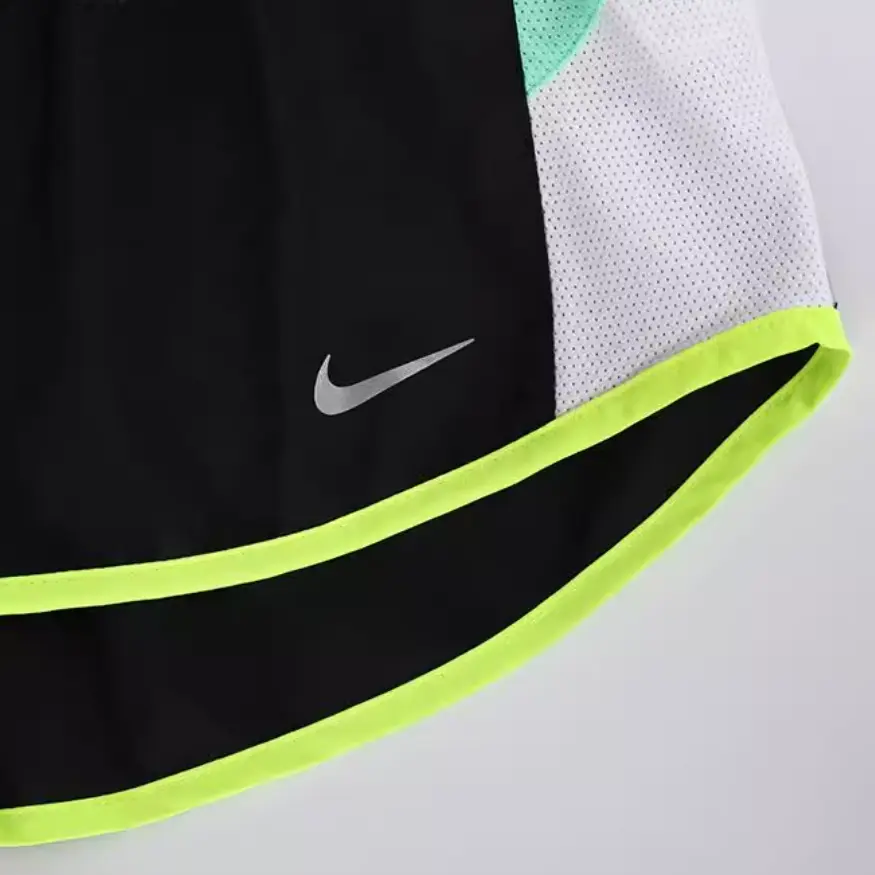Nike Женские шорты Casual Dri Fit черный/зеленый — фото 4