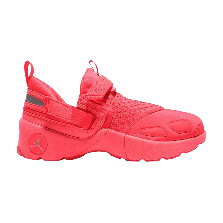 

Кроссовки Air Jordan Jordan Trunner LX Energy 'Solar Red', красный