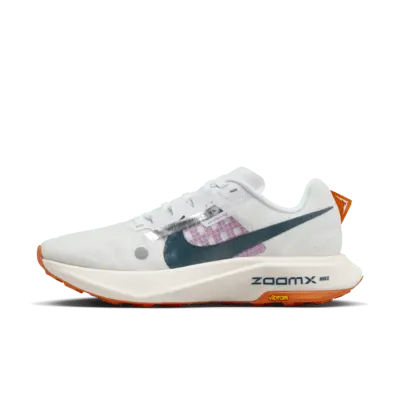 

Кроссовки Nike Ultrafly, цвет White/Safety Orange/Vivid Grape/Deep Jungle