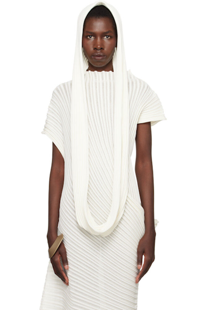 

Эксклюзивный свадебный капсульный шарф SSENSE Stream ISSEY MIYAKE