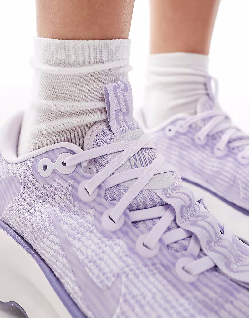 Кроссовки Nike Training Motiva сиреневого и белого цвета — фото 4