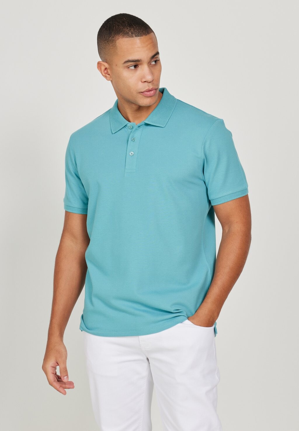 

Поло Slim Fit AC&CO / ALTINYILDIZ CLASSICS, Футболка приталенного кроя