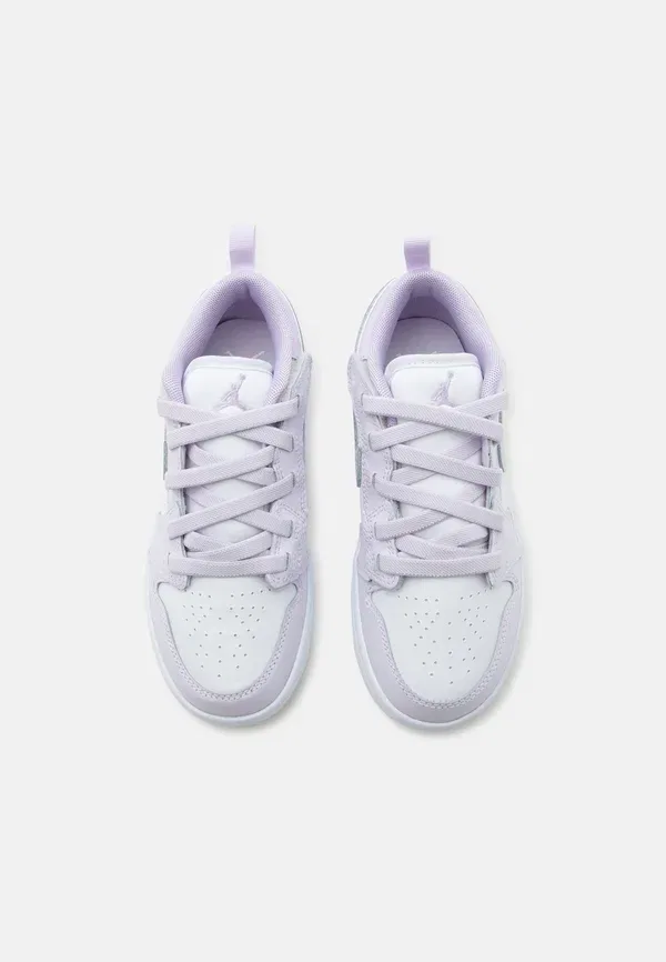 Кроссовки Jordan, barely grape/white/violet mist, едва виноградный/белый/фиолетовый туман — фото 4