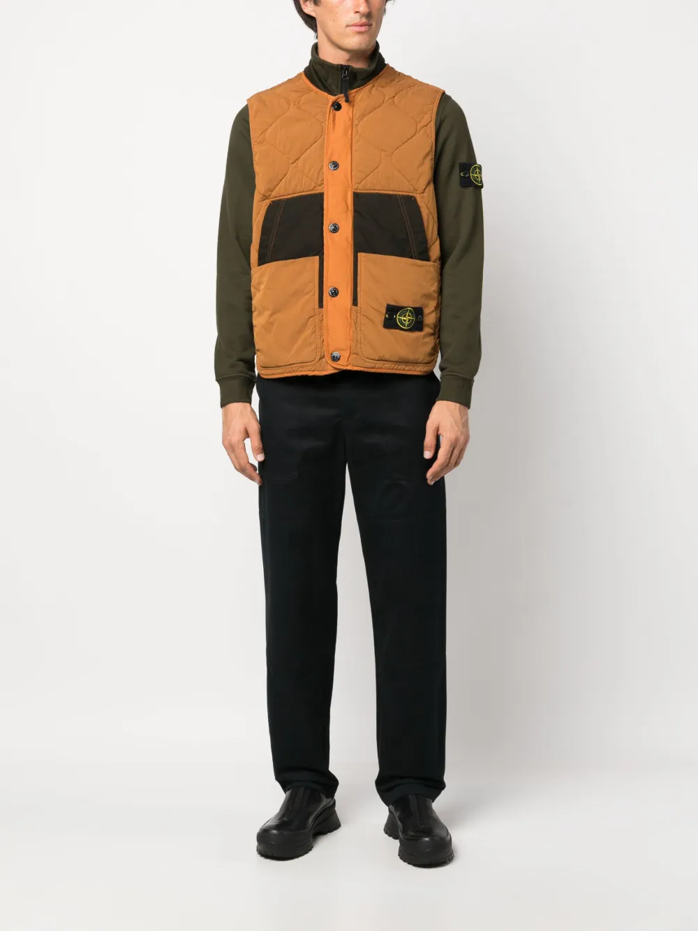 Стеганый жилет с нашивкой Compass Stone Island, коричневый — фото 2