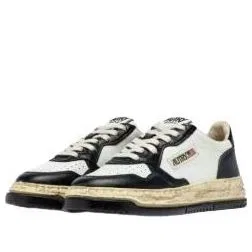 Кроссовки AUTRY × Maison MIHARA YASUHIRO General Scale Medalist Low Supervintage 'Black White' C15FW301-BLACK-WHITE, черный — фото 2