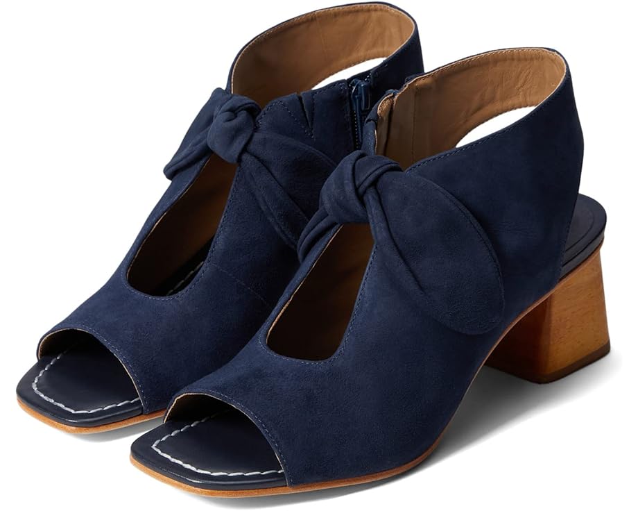 

Туфли Bernardo Lizzie, цвет Navy Suede