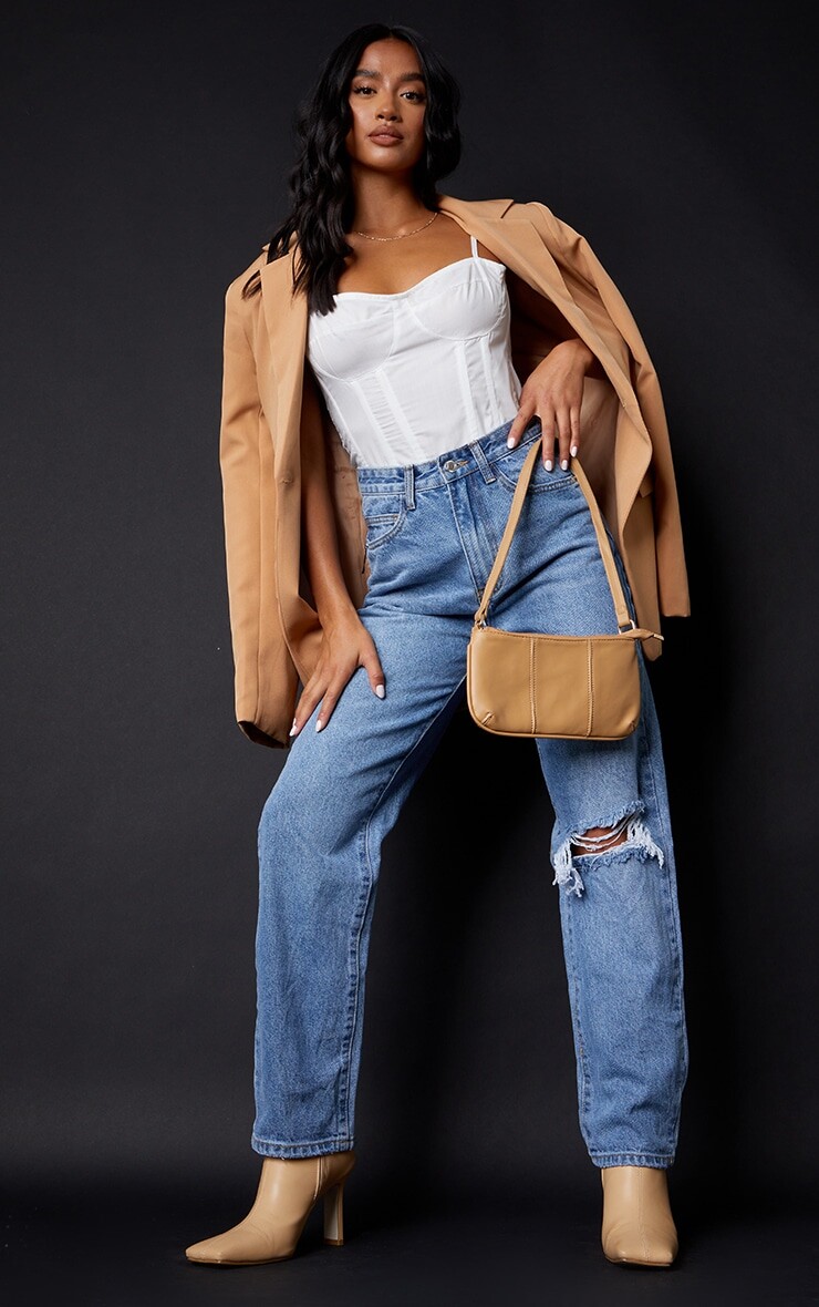 

PrettyLittleThing Голубые прямые джинсы с открытым коленом Petite