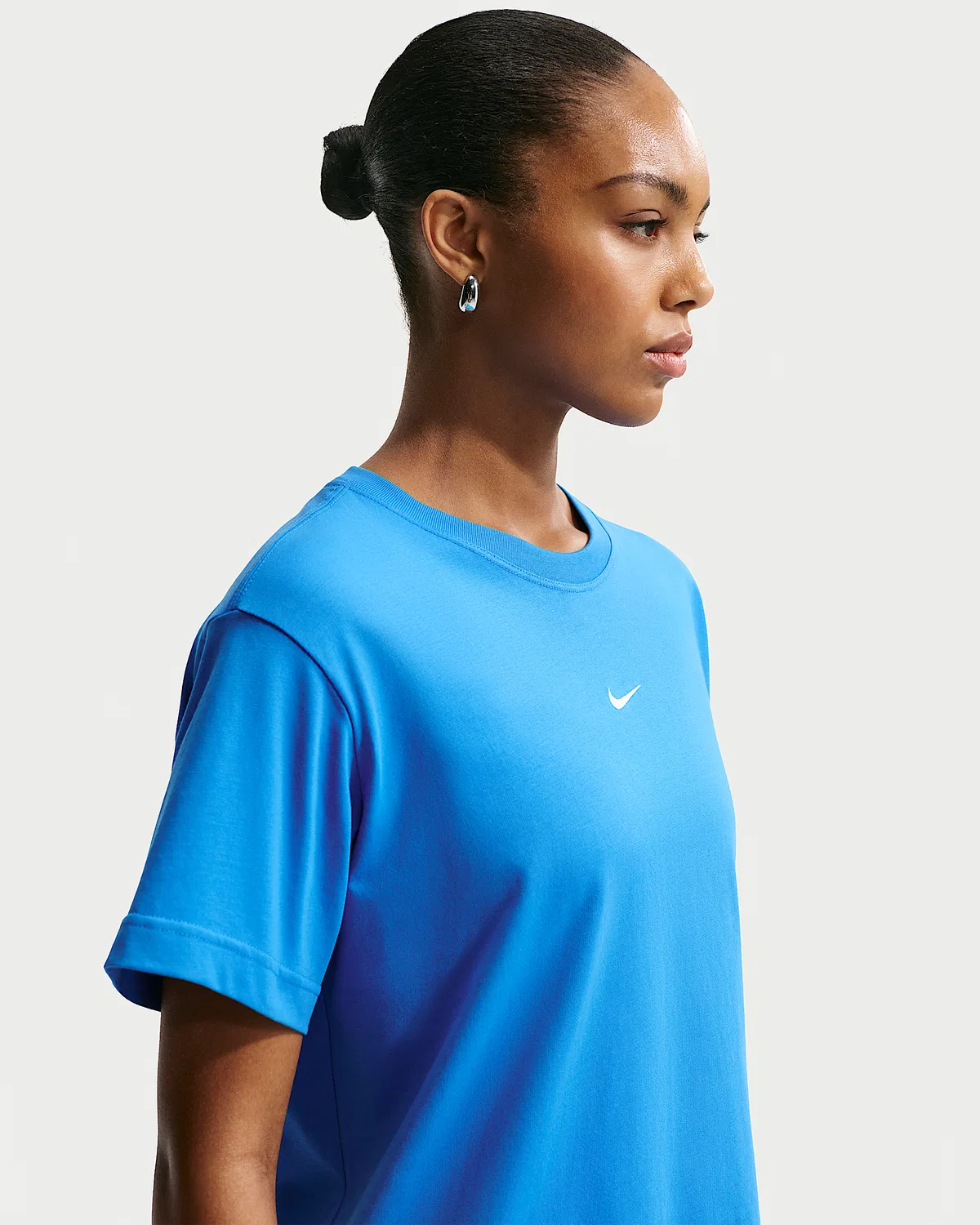 Женская оверсайз футболка Nike Sportswear Classic, Light Photo Blue — фото 3