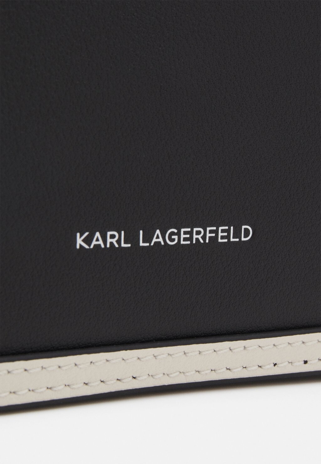 

Сумочка Signature KARL LAGERFELD, черный/белый