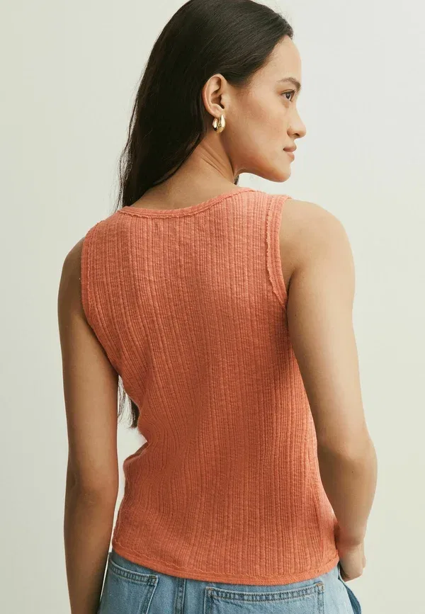 Топ без рукавов Regular fit pintuck button through sleeveless top, бренд Next, персиково-розовый — фото 3