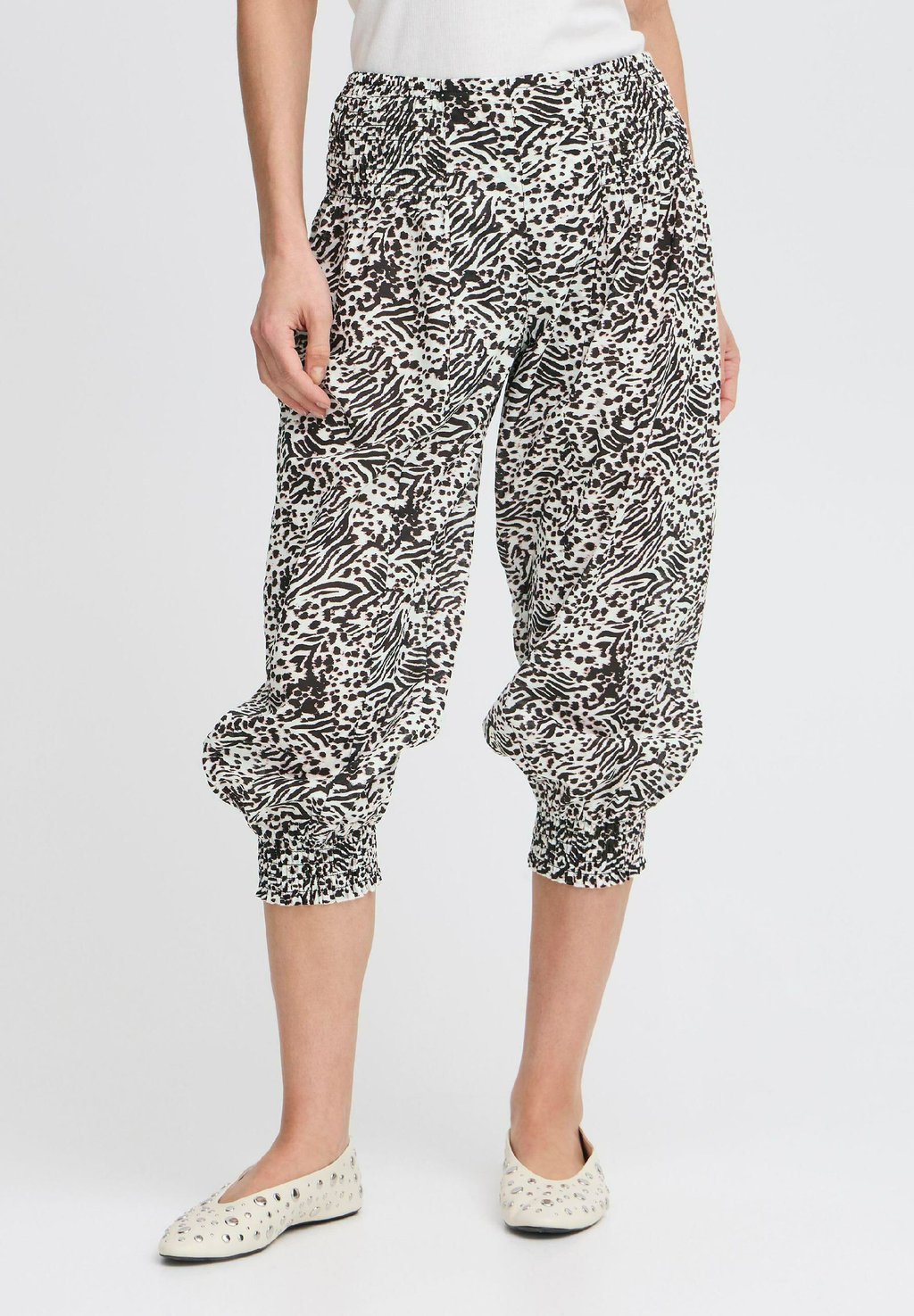 

Шорты JILL WIDE CAPRI PULZ, коричневый