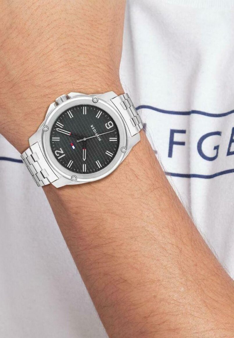 

Часы Jason Tommy Hilfiger, черный