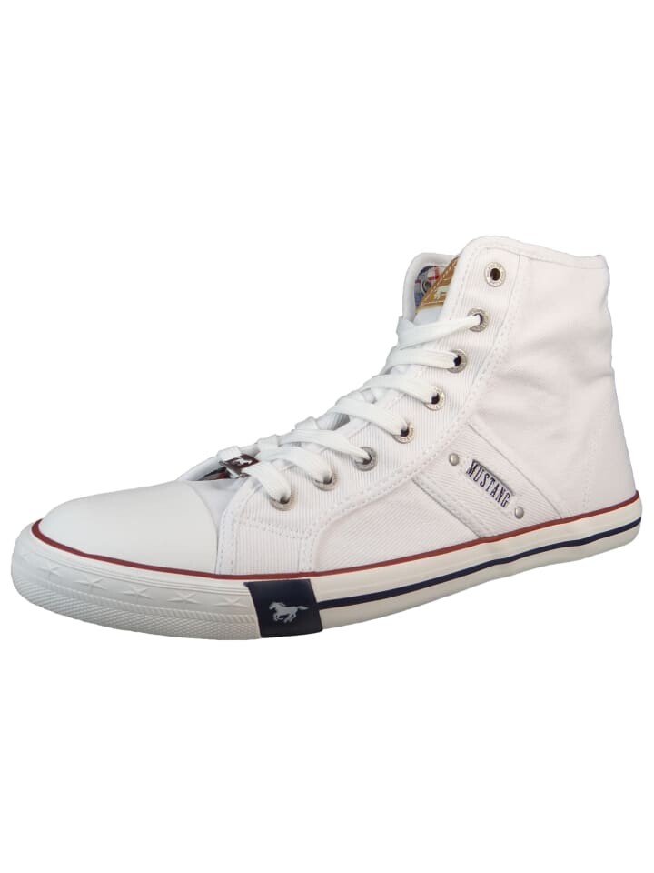 

Кроссовки на шнуровке Mustang