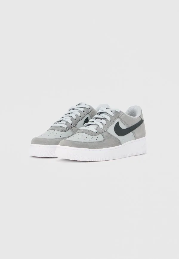 Кроссовки air force 1 унисекс Nike Sportswear, Light Smoke Grey/Dark Smoke Grey/Smoke Grey — фото 2