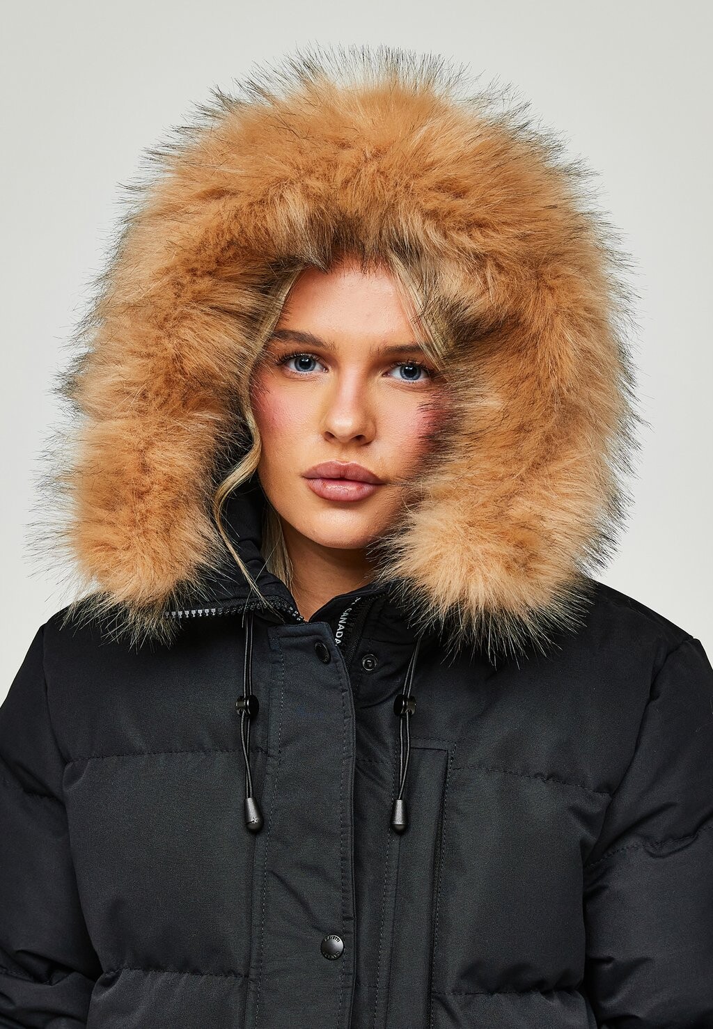 

Зимнее пальто GOSHAWA PUFFER Alessandro Zavetti, черный