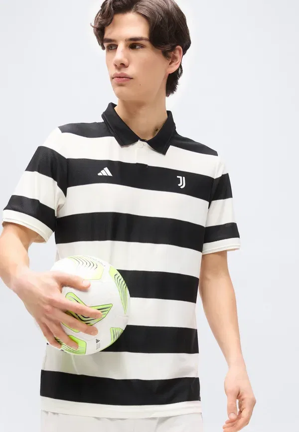 Футболка Juventus x sgura authentic club wear Adidas Performance, черный/облачно-белый — фото 4
