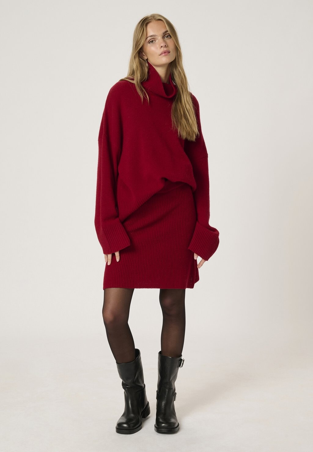 

Юбка А-силуэта HUXI My Essential Wardrobe, красный