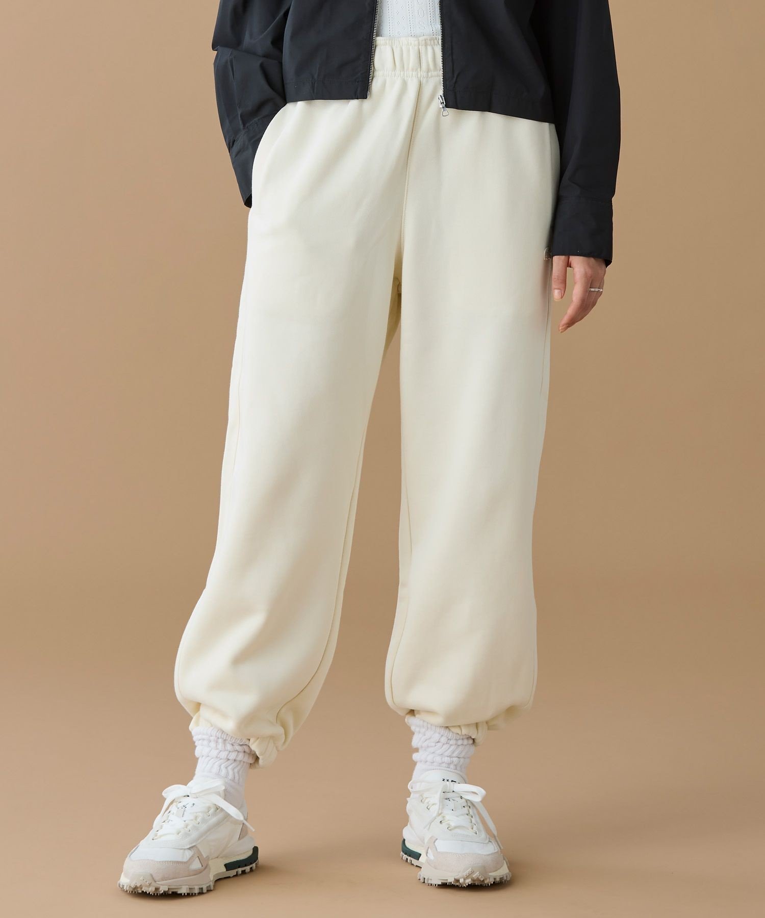 Спортивные брюки LACOSTE Off white с начесом
