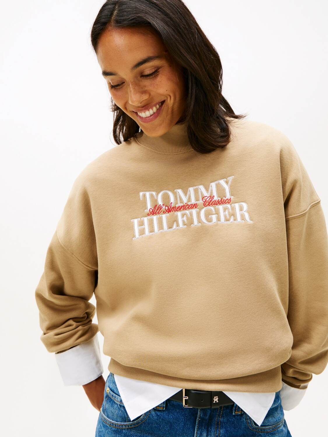 TOMMY HILFIGER Свитшот 'CLASSIC' в бежевом цвете — фото 2