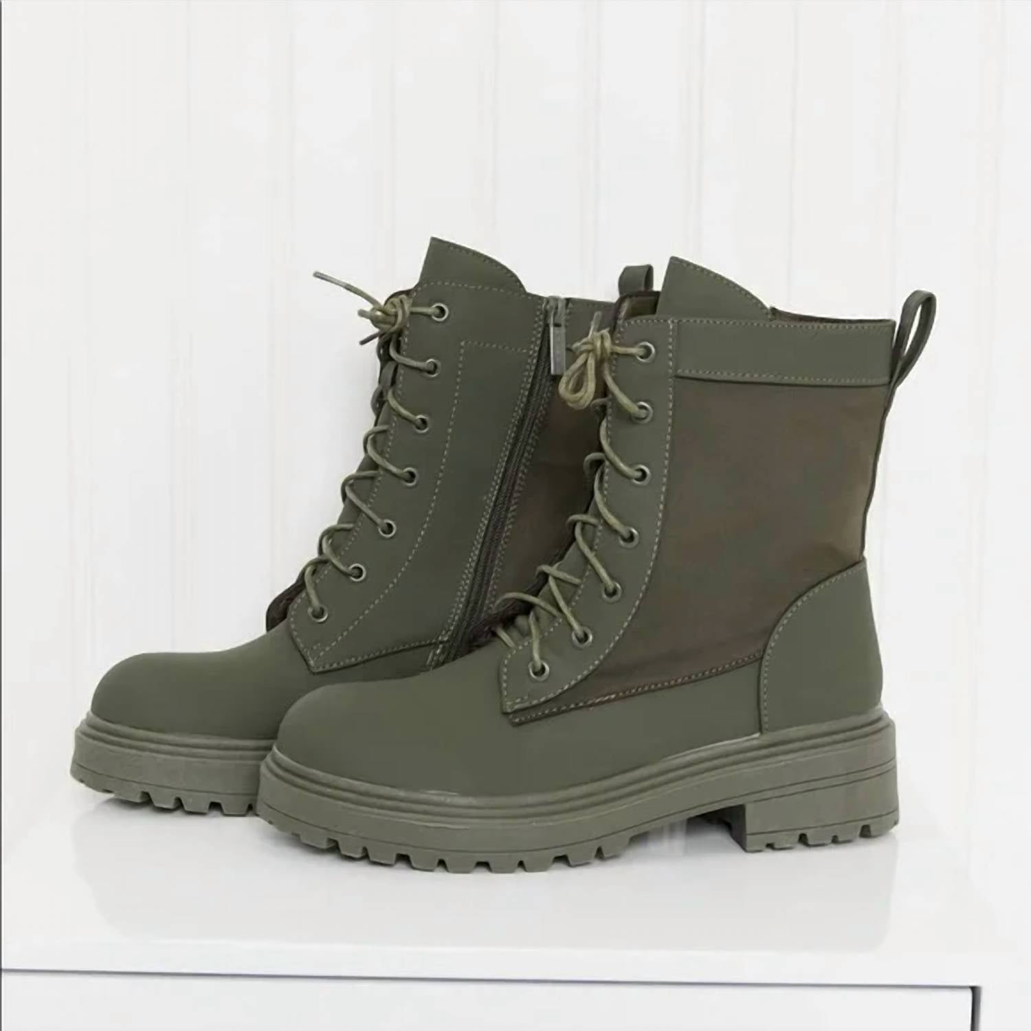 Ботинки Combat Boots на шнуровке зеленого цвета UniLady — фото 3