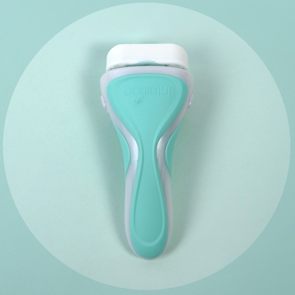 Бритва Intuition 2 в 1 для чувствительной кожи + сменные лезвия, 3 шт. Wilkinson Sword — фото 2