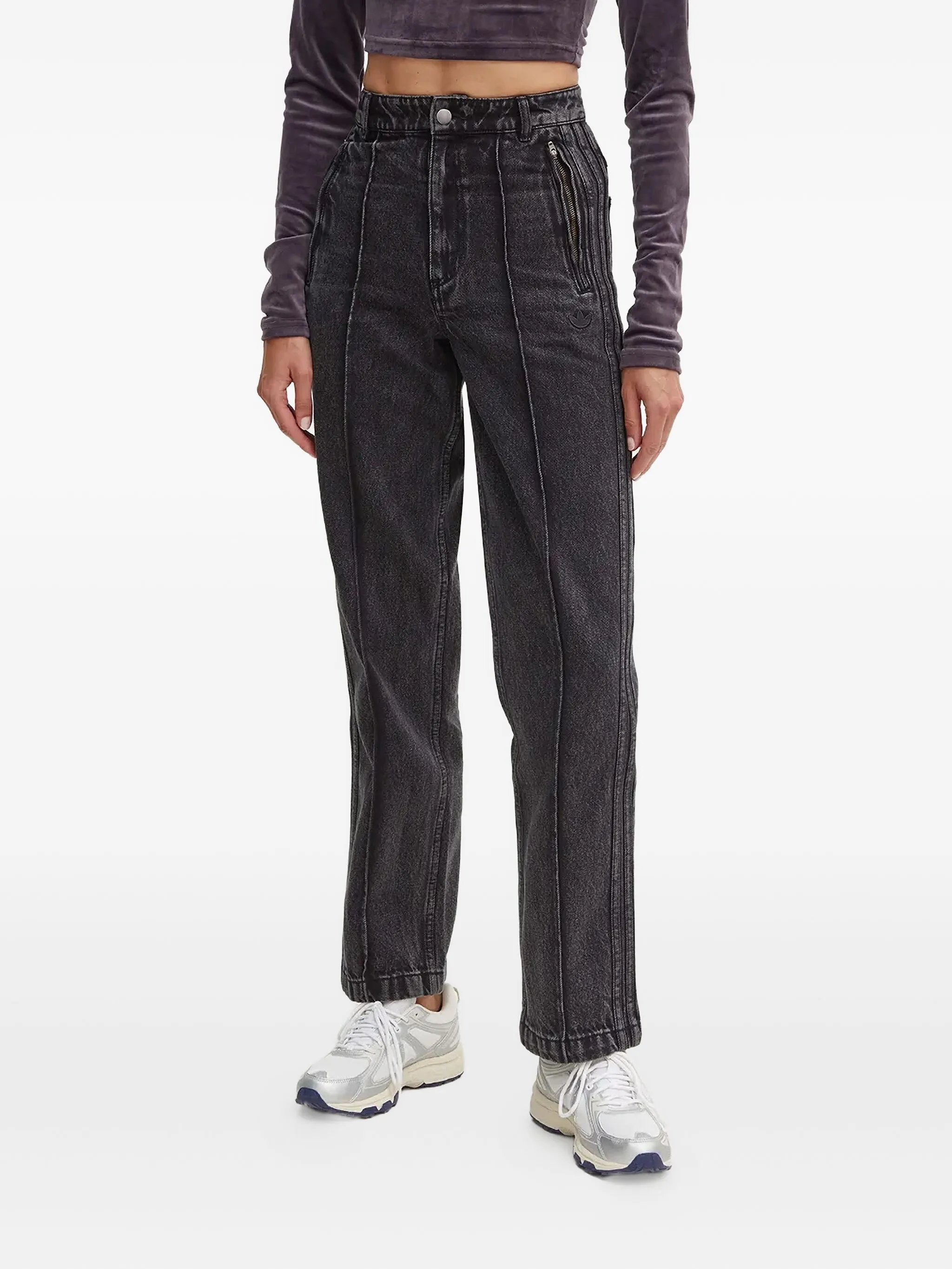 

Джинсы с карманами на молнии Adidas, серый