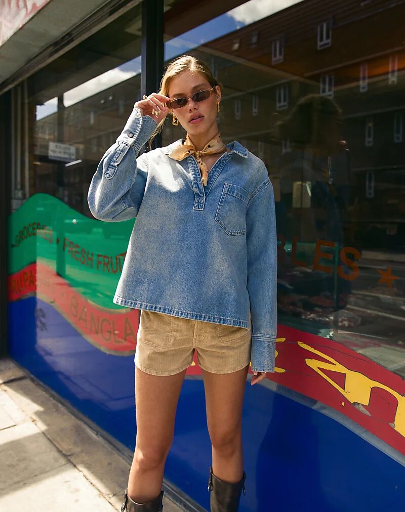 

Джинсовая рубашка без застежек в отбеленном цвете Topshop