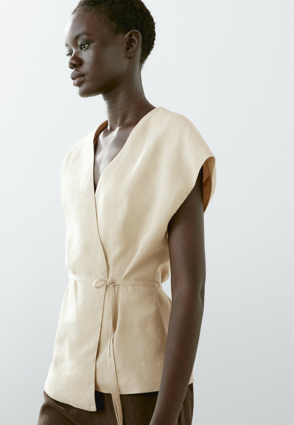 

Жилет CROSSOVER - Blouse Massimo Dutti, бежевый