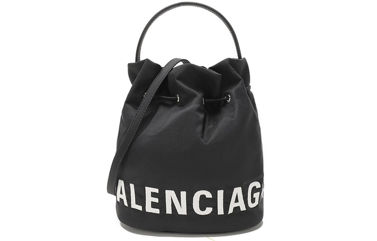 

Balenciaga WHEEL Recycled Polyamide сумка-ведро, портативная кроссбоди, женская сумка через плечо черная