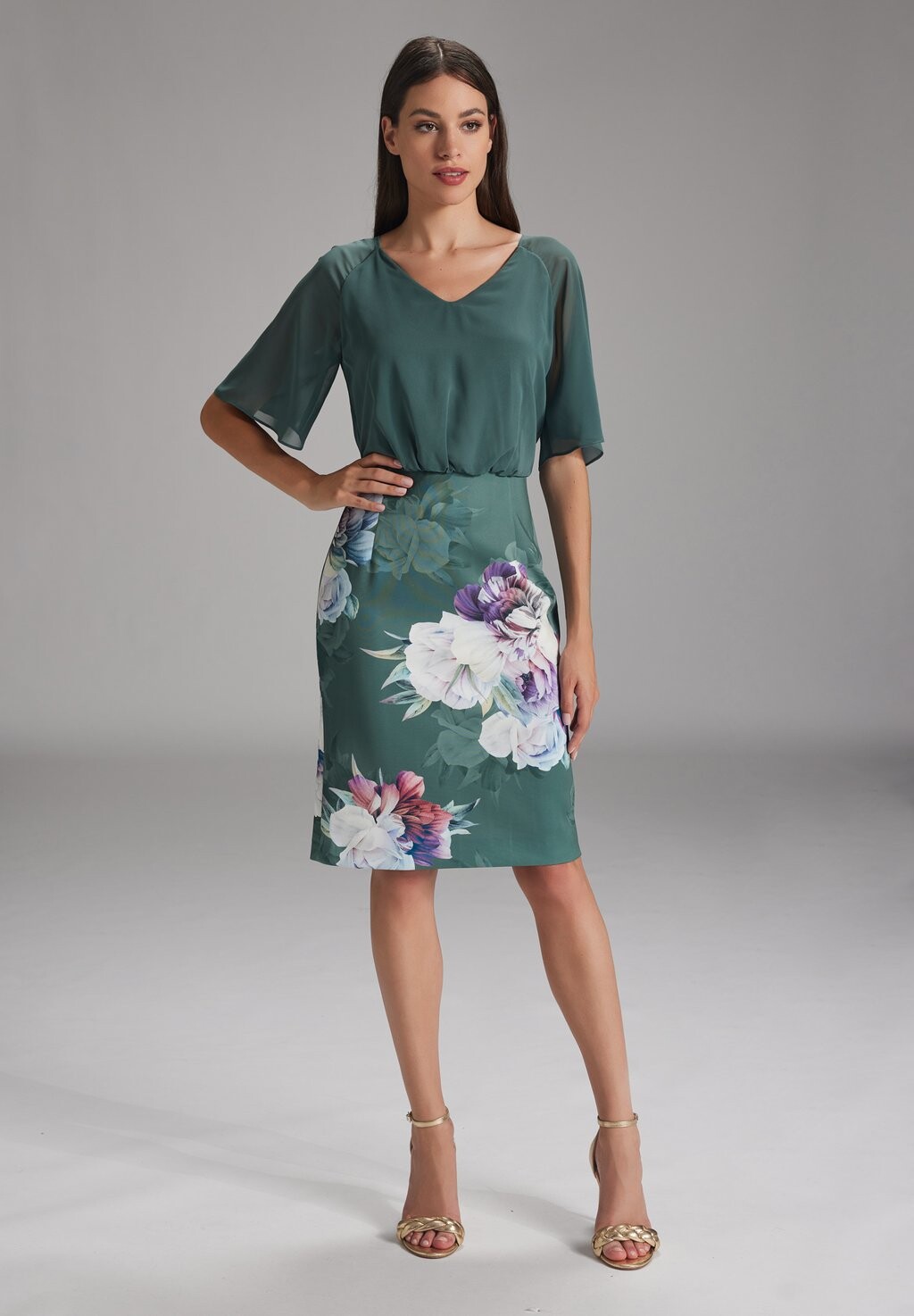 

Повседневное платье Swing, цвет moss green multi