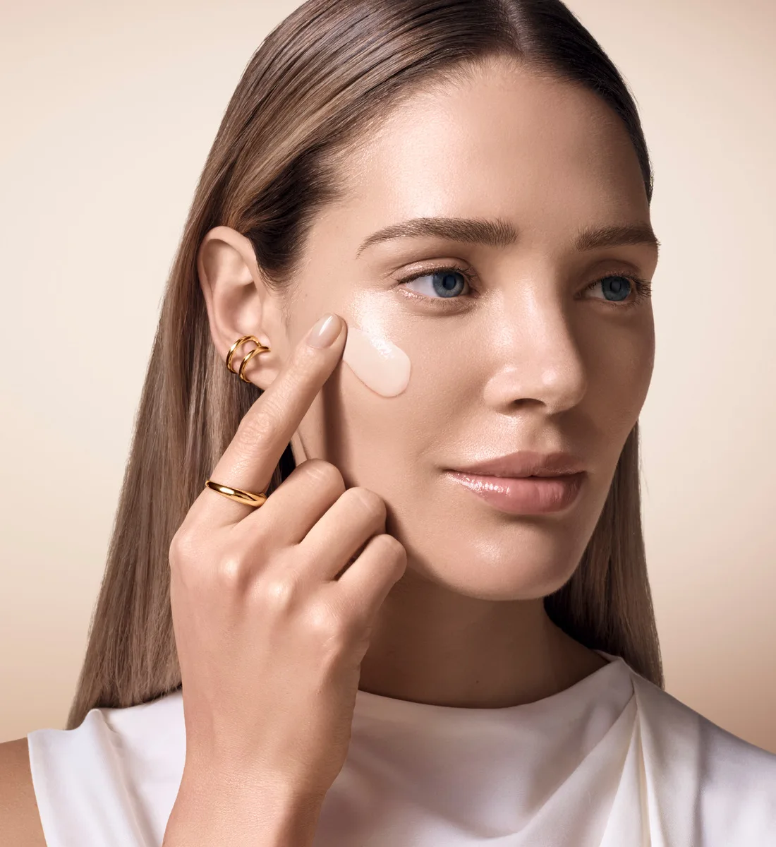 Тональный флюид Lancôme, золотой — фото 2