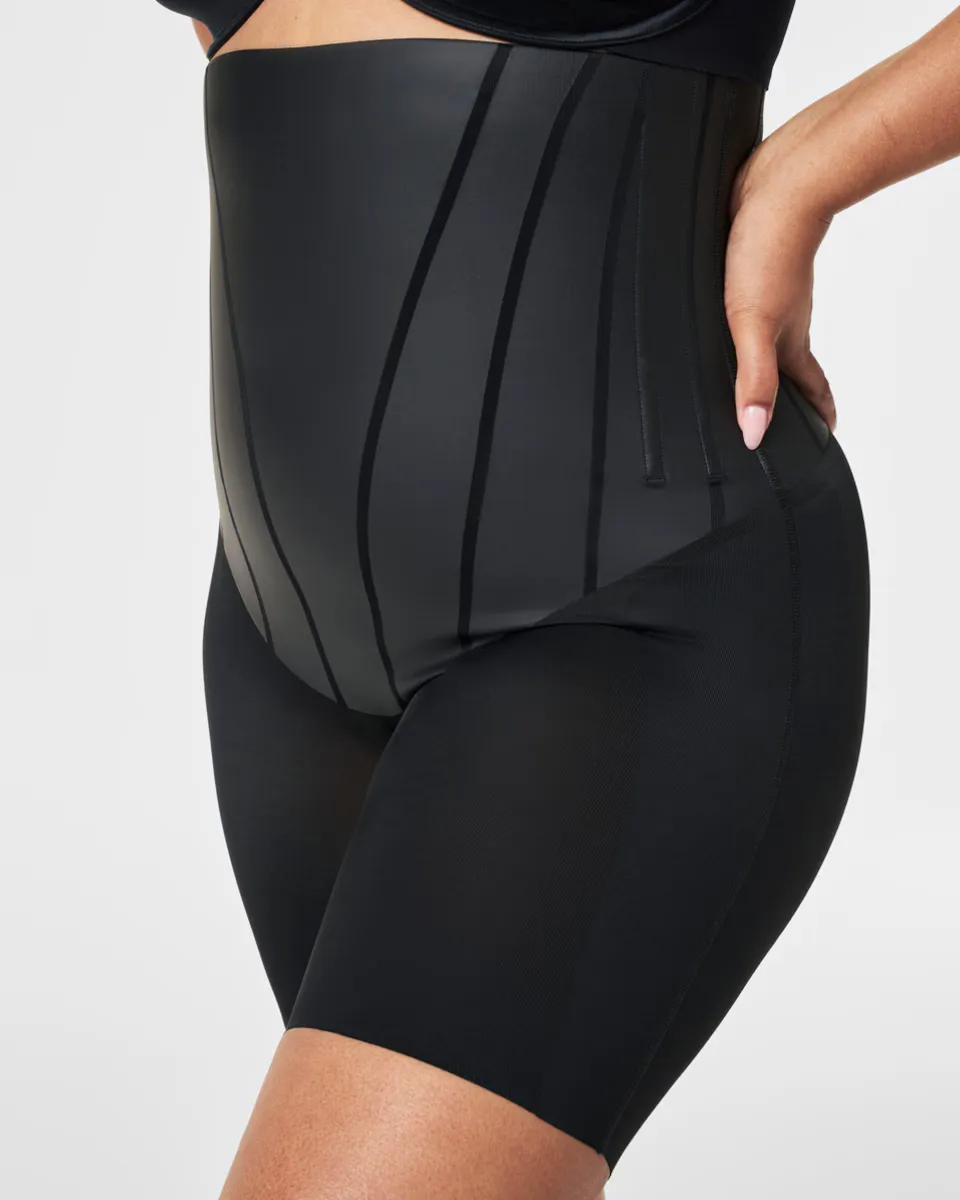 

Брюки с компрессионным поясом до середины икры с высокой талией Spanx, черный