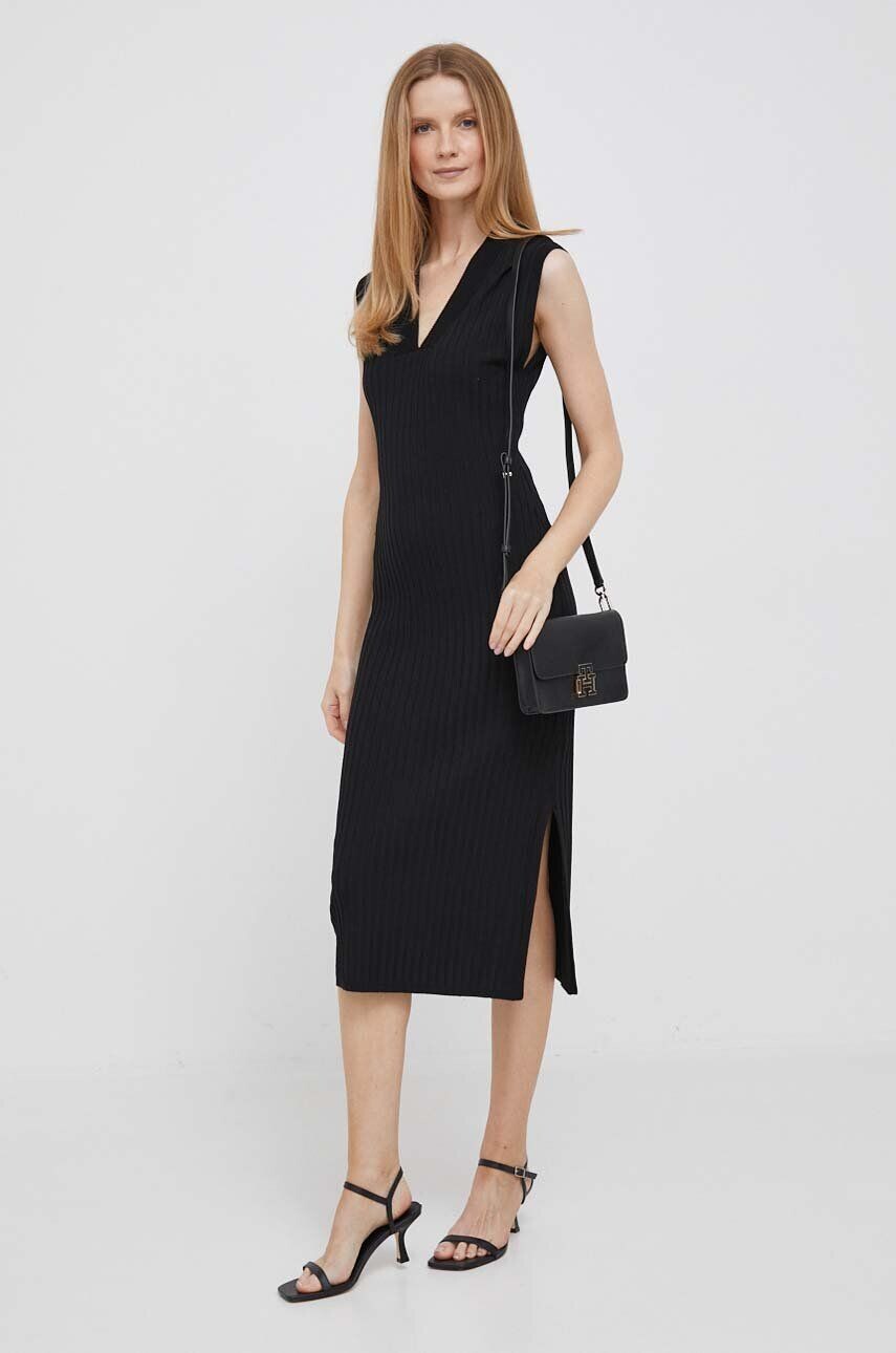 

Дкное платье DKNY, черный