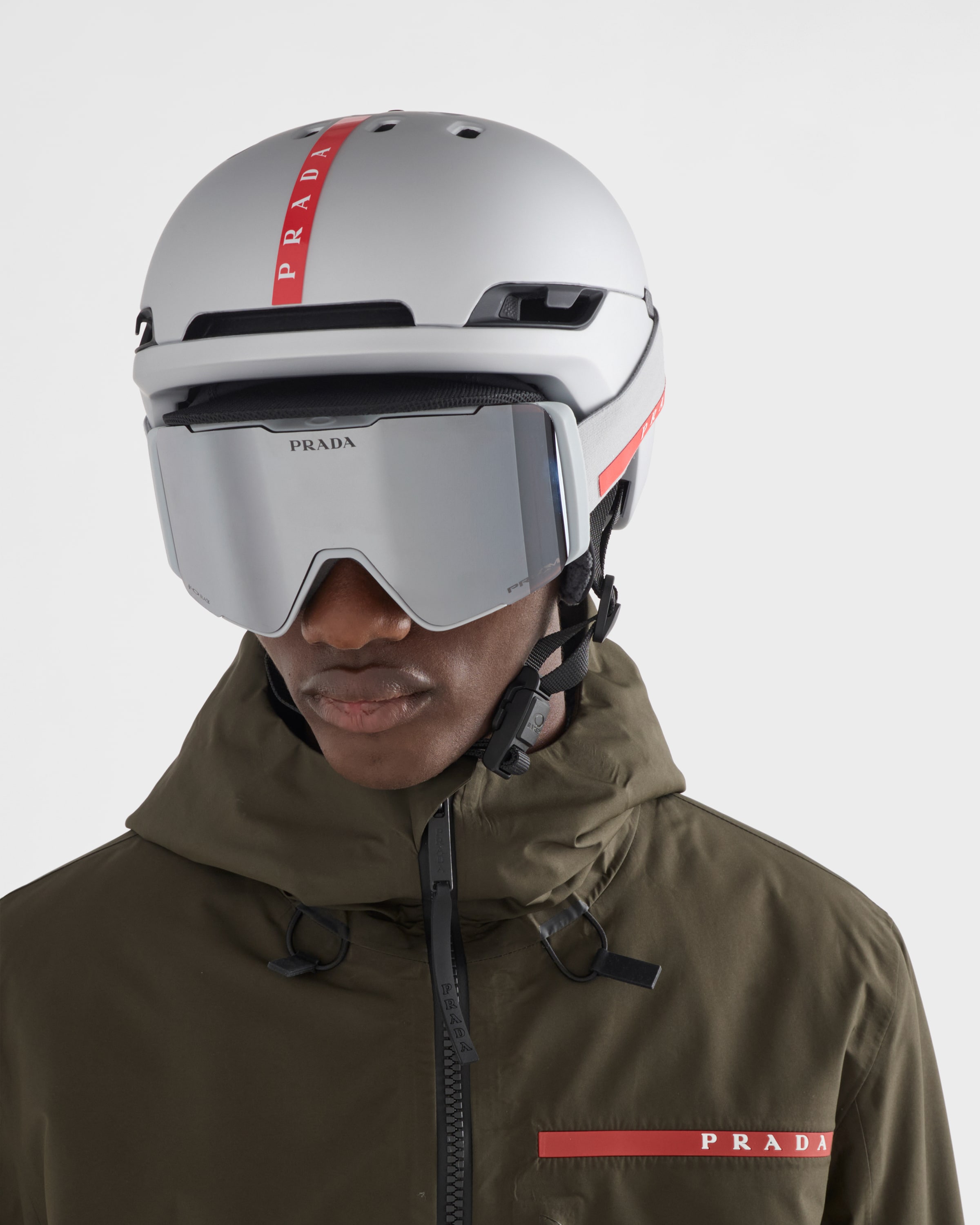 Сноубордический шлем Prada Linea Rossa by Oakley - размер L Prada, матовый серый — фото 2