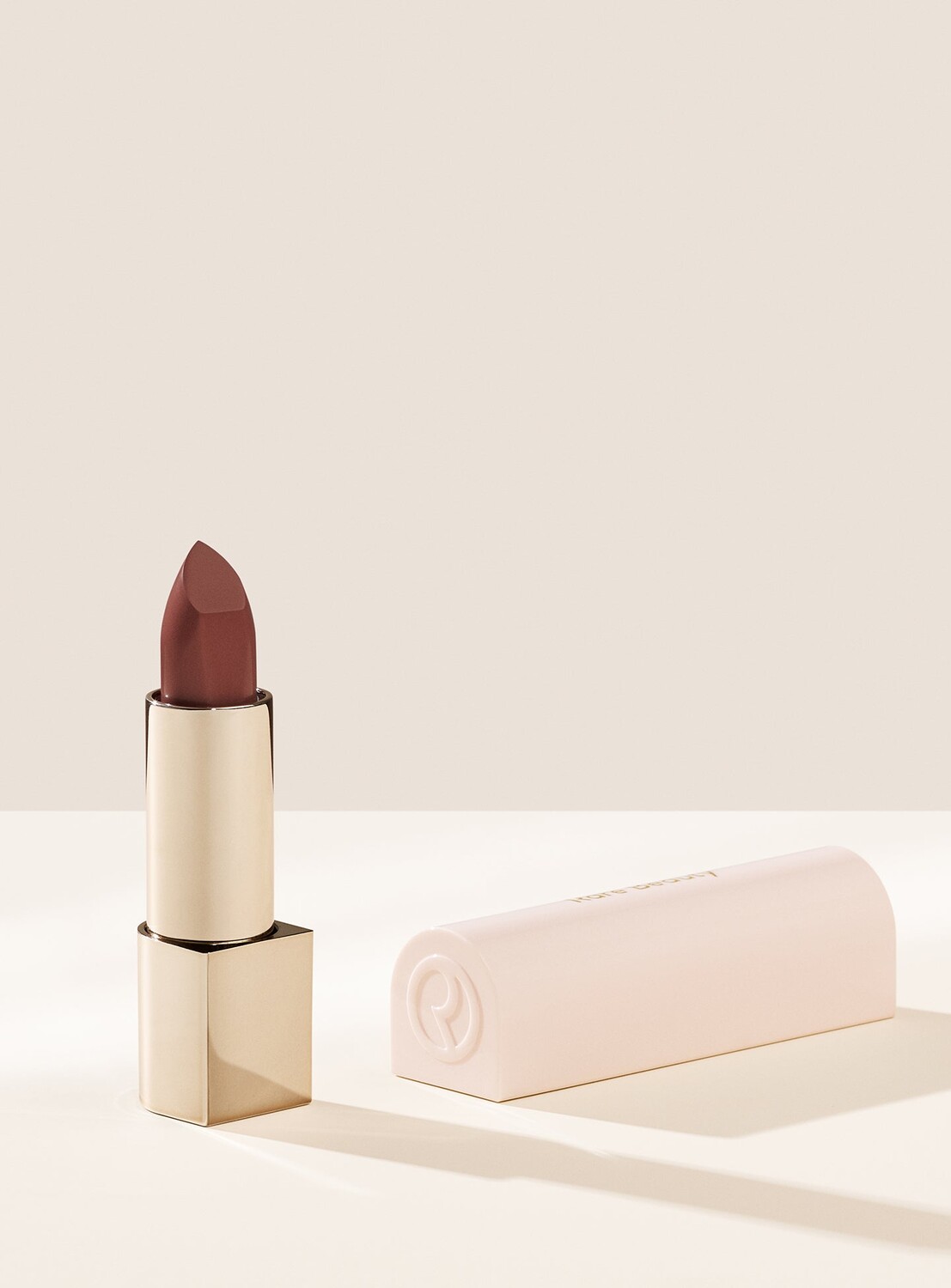 

Матовая помада «Добрые слова» Rare Beauty, цвет gifted/deep dusty plum, 3.5 гр
