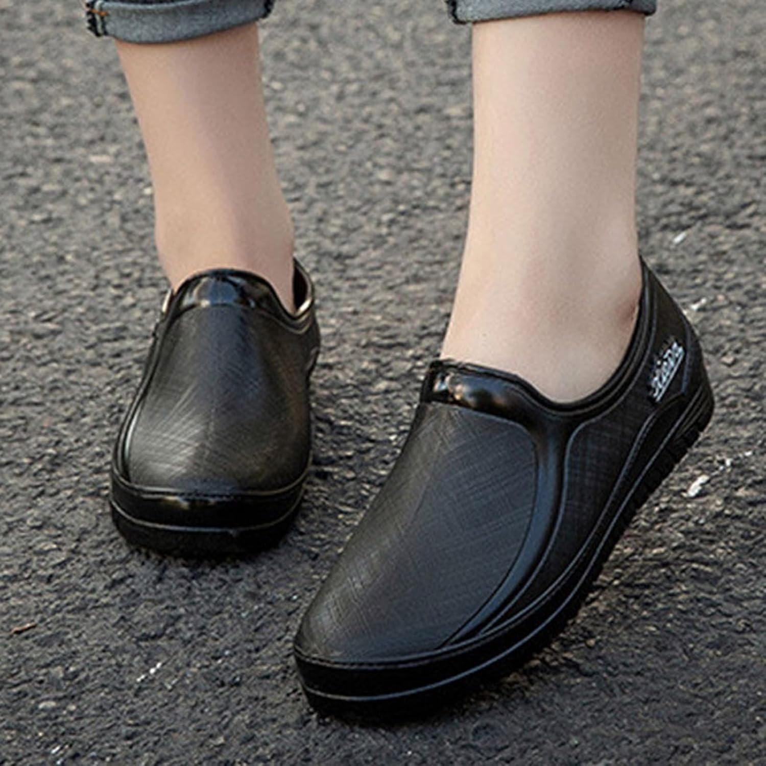 Резиновые ботинки JYSwoshoe для женщин и мужчин, водонепроницаемые садовые сабо, обувь без шнурков, резиновые ботильоны, удобные, противоскользящие, для работы на улице, садоводства, фермерства, кемпинга и работы во дворе, черный — фото 2