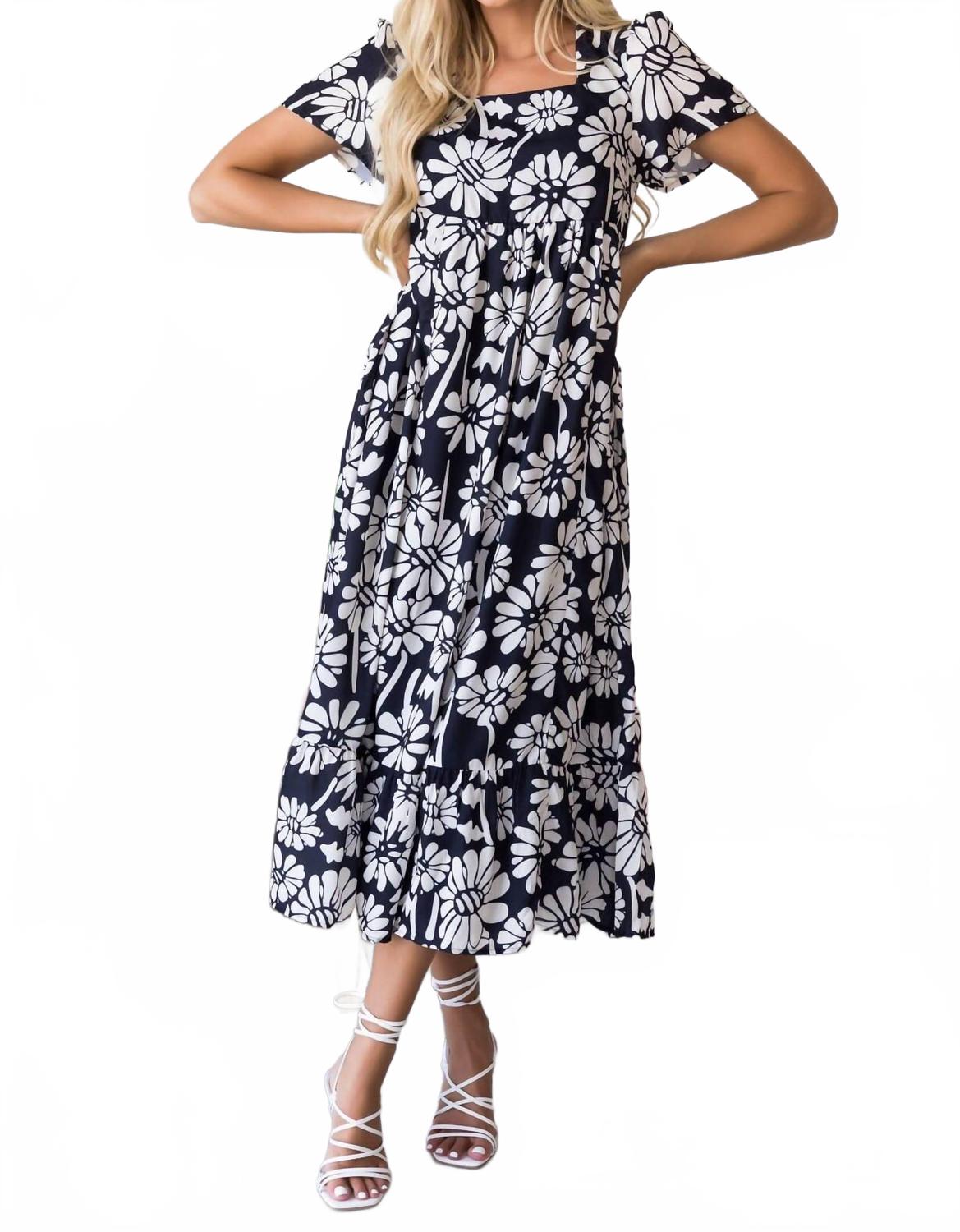 

Венди платье миди с квадратным вырезом в черном цвете Mikarose