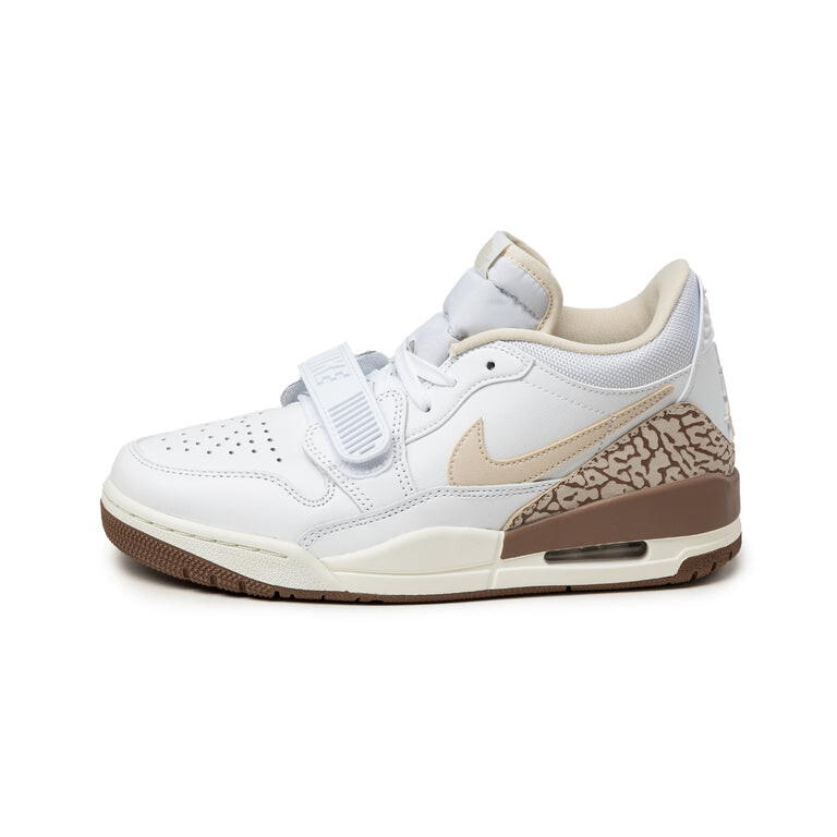 

Кроссовки Nike Wmns Air Legacy 312 Low Jordan, белый
