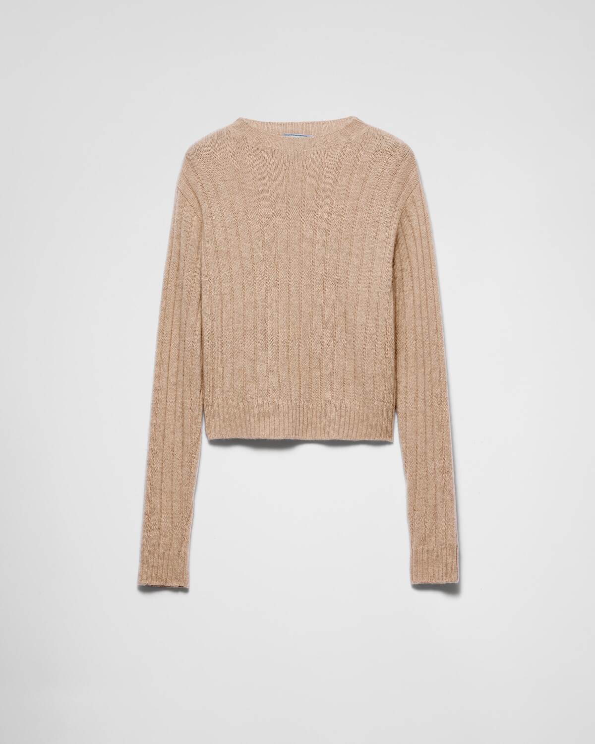 

Укороченный свитер из переработанного кашемира Prada, песочный бежевый