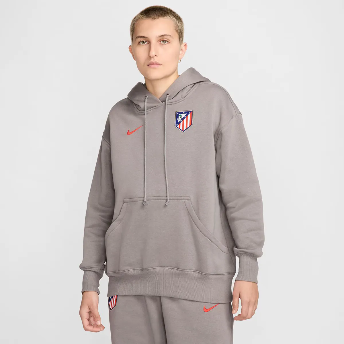 

Женская Атлетико де Мадрид 2024-2025 Флисовый свитшот Nike, серый
