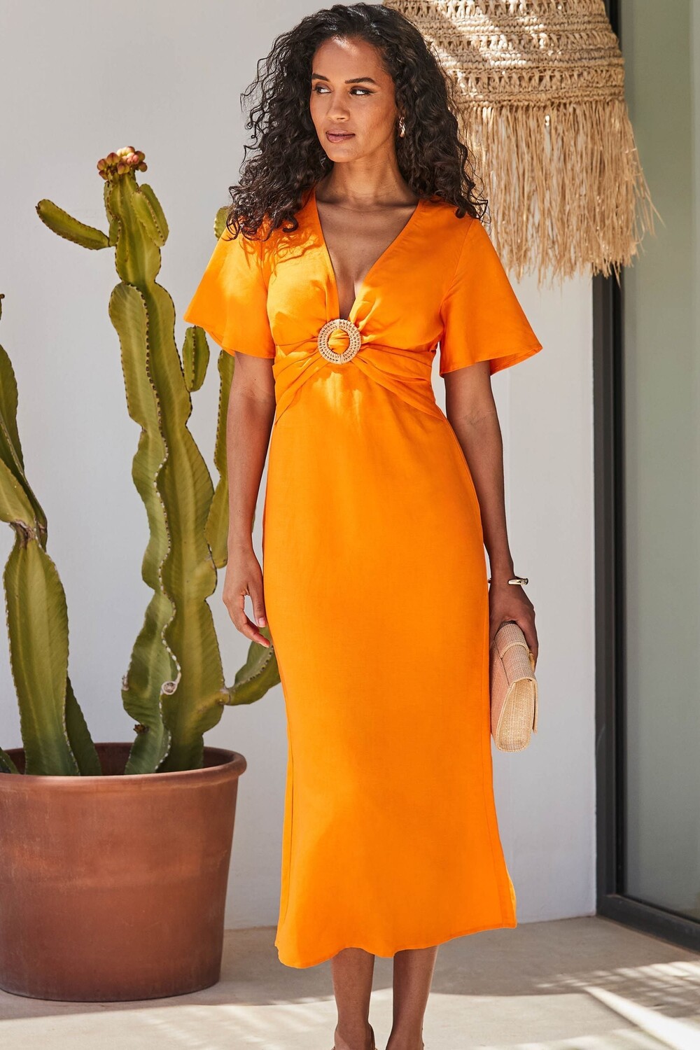 

Платье миди из смесового льна с расклешенными рукавами Sosandar, оранжевый