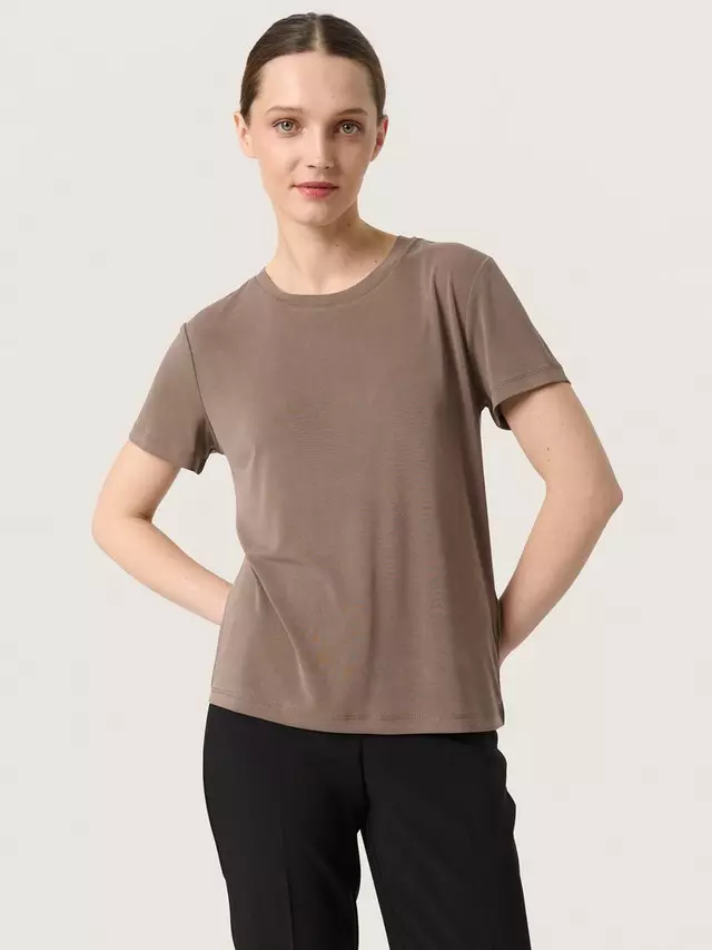 

Футболка Soaked In Luxury Columbine Short Sleeve Jersey, цвет morel