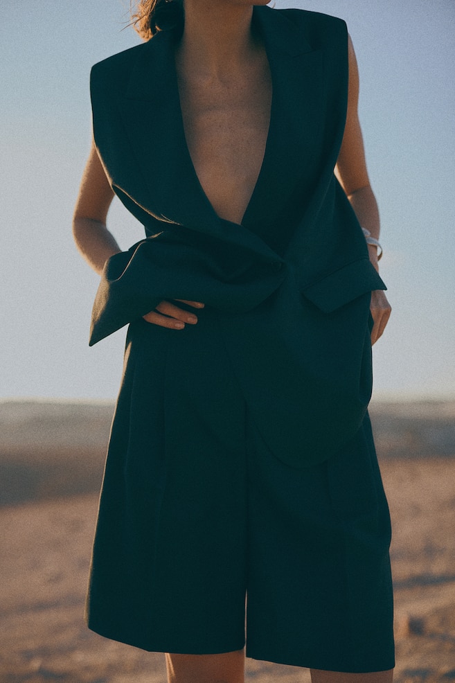 

Шорты-Бермуды H&M, черный