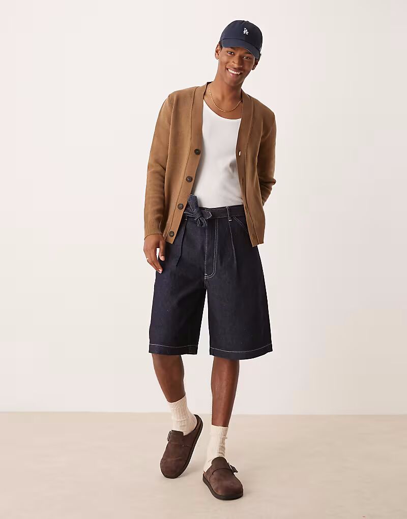

Длинные джинсовые шорты ASOS DESIGN со складками и завязками, необработанные